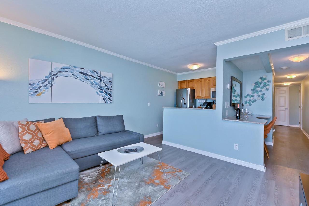 412-amazing Views, Waterfront, Wifi, Pool, Close To Bucs Stadium * Tampa