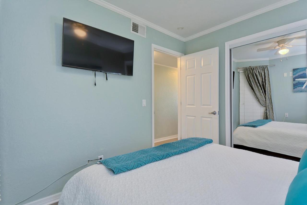 412-amazing Views, Waterfront, Wifi, Pool, Close To Bucs Stadium * Tampa