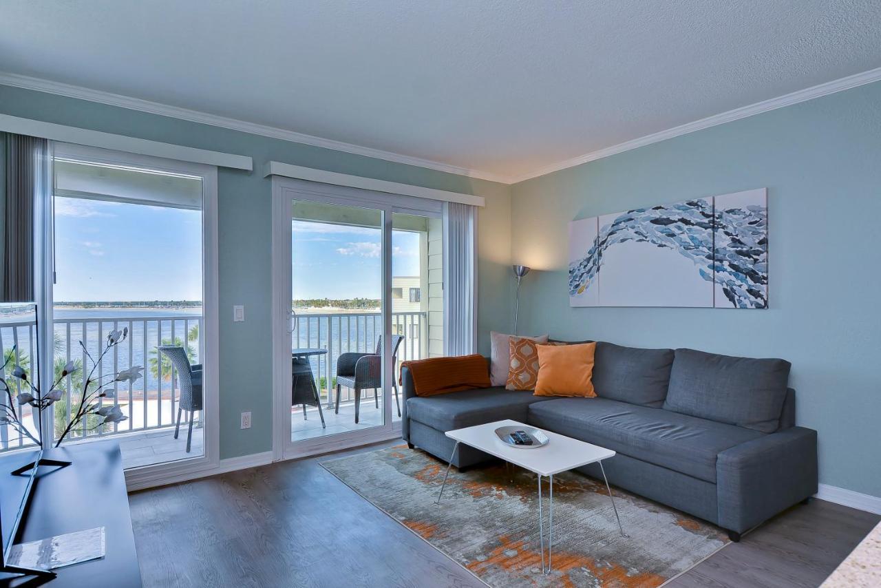 412-amazing Views, Waterfront, Wifi, Pool, Close To Bucs Stadium Apartment Tampa